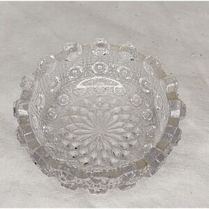 Vintage Westmoreland Lacy Daisy Glass Salt Cellar 2" Dia‎